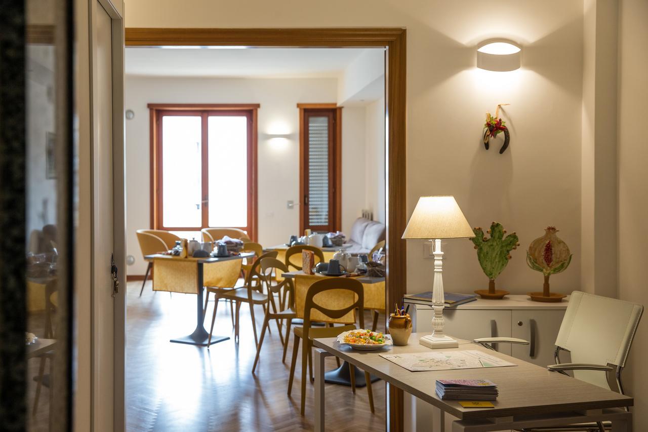 Novantanove B&B Лечче Екстер'єр фото